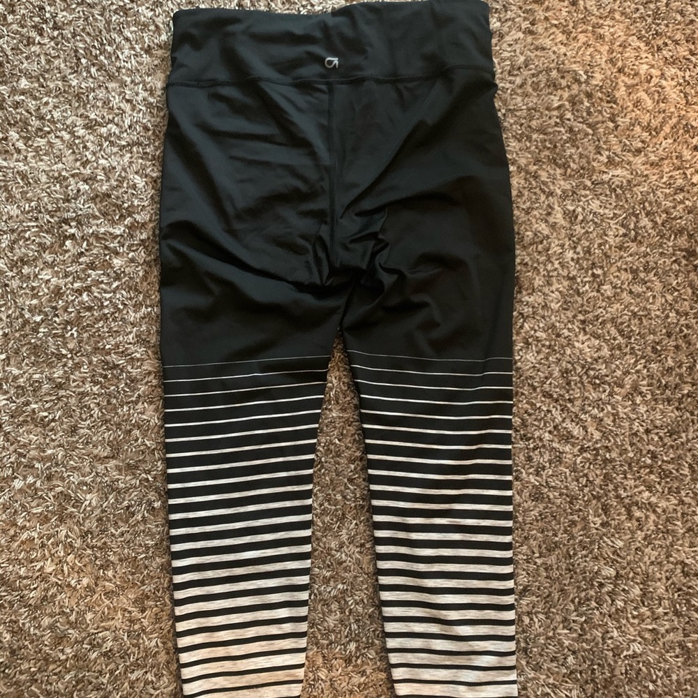 Gap fit leggings